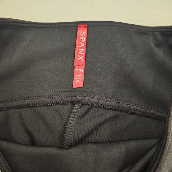 Spanx Black Faux Leather Moto Leggings MEDIUM - Picture 6 of 13